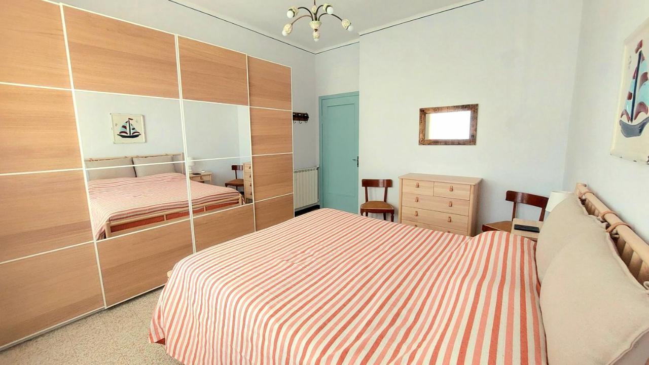 Appartamento Galli Al Mare 莱万托 外观 照片