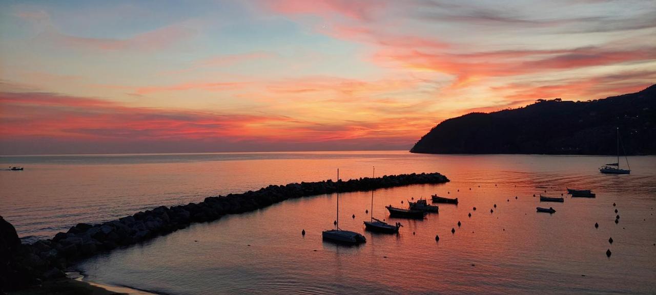 Appartamento Galli Al Mare 莱万托 外观 照片